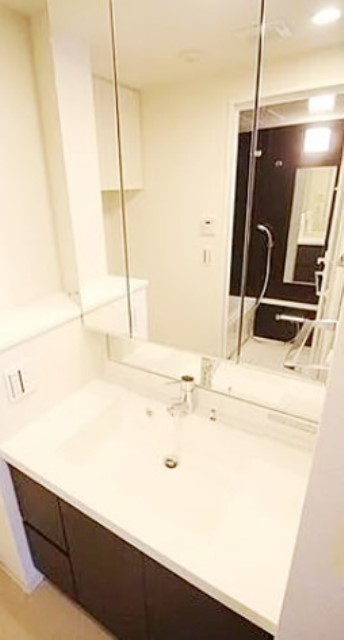 洗面設備　別部屋同仕様タイプ