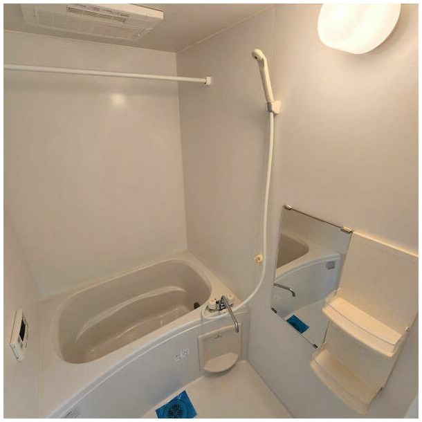 バス・シャワールーム　日々の疲れを癒すお風呂です♪