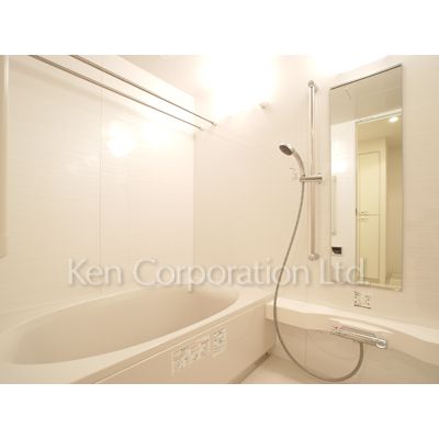 バス・シャワールーム　同タイプ4階のお部屋を撮影。仕様が異なることがあります。