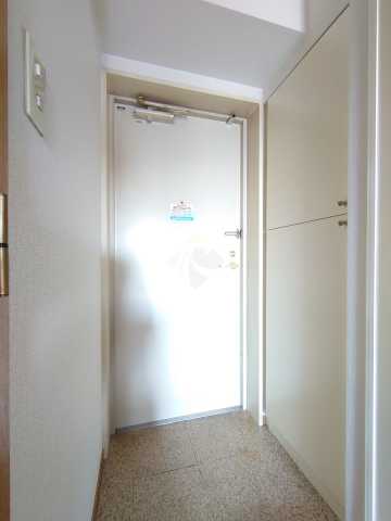 玄関　メゾン・ド・ヴィレ高円寺