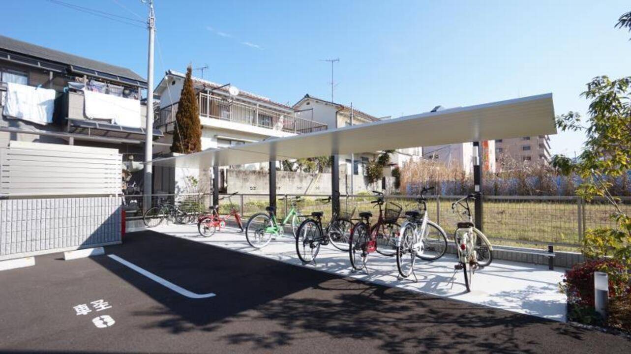 駐車場　駐輪場