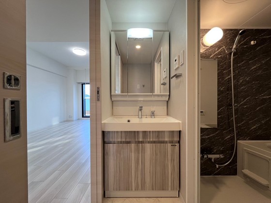 洗面設備　※別部屋の写真です