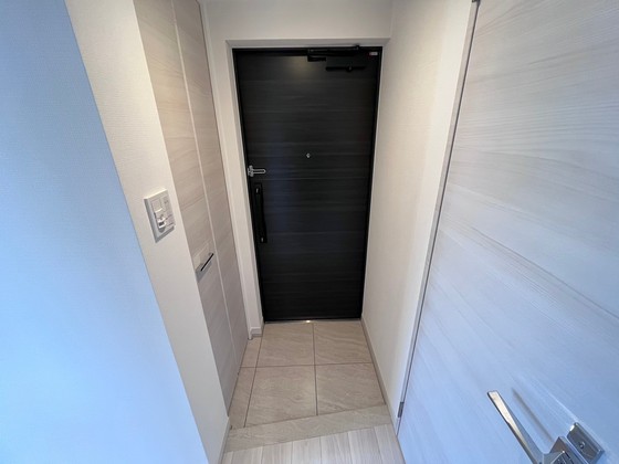 玄関　※別部屋の写真です