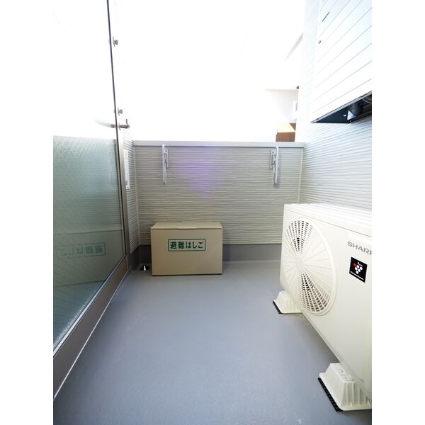 バルコニー　※別部屋の写真のため、現状優先。