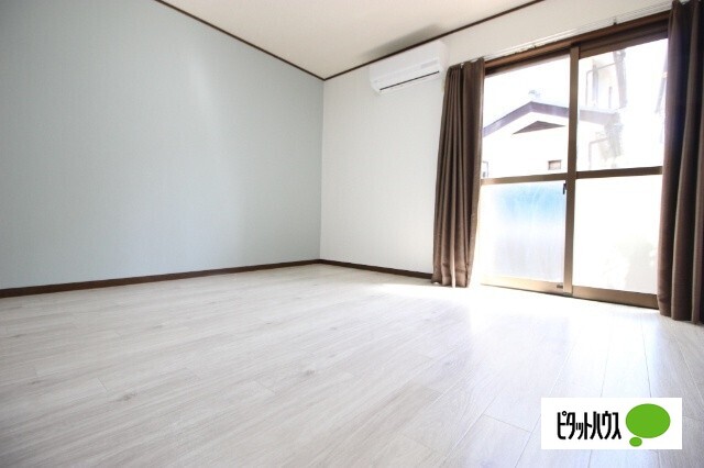 居室・リビング　※写真は別のお部屋です。