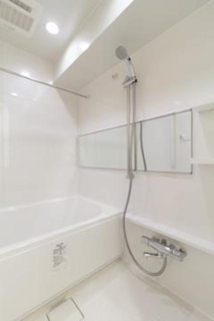 バス・シャワールーム　※写真は同タイプ住戸です。