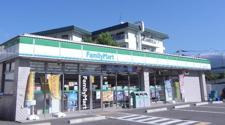 コンビニ　ファミリーマート 垂水清水が丘店（コンビニ）まで297m