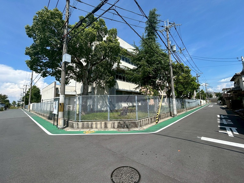 小学校　大阪狭山市立北小学校（小学校）まで227m