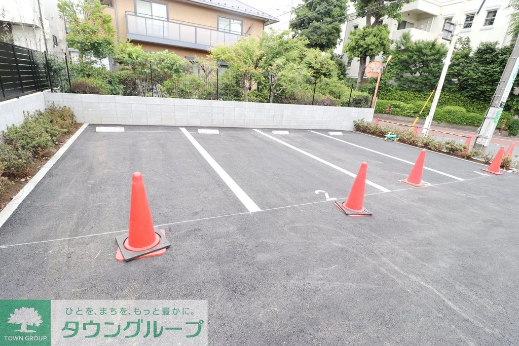 駐車場　駐車場