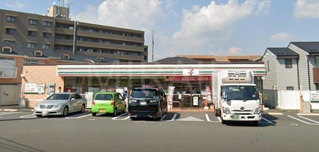 コンビニ　セブンイレブン横浜川島町西店（コンビニ）まで1690m