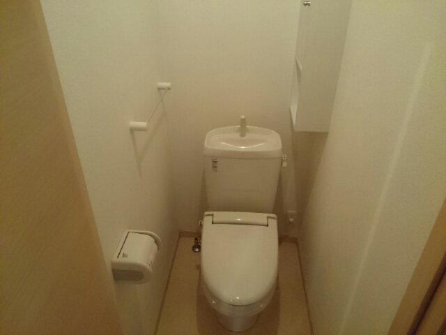 トイレ　シンプルで使いやすいトイレです