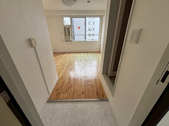 玄関　サウスレジデンス丸の内