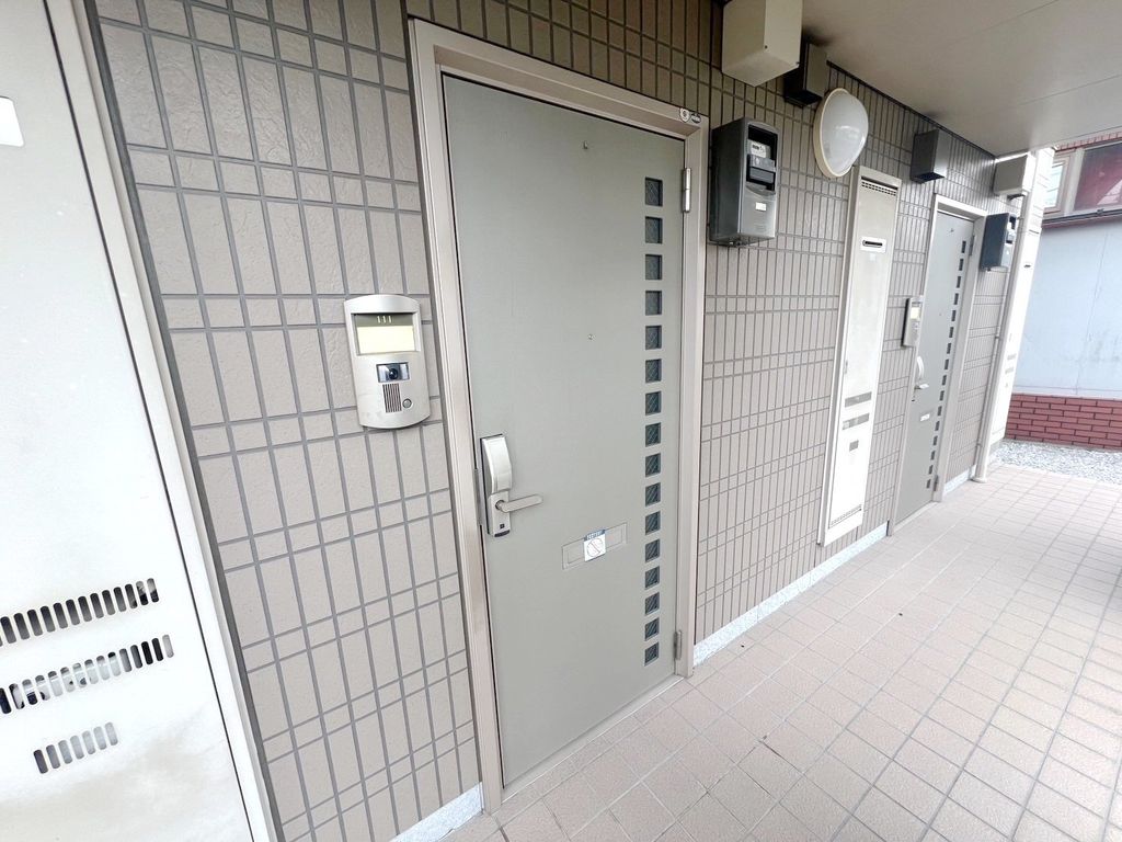 エントランス　エントランス