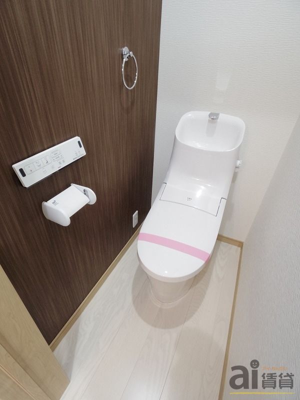 トイレ　※同仕様写真です