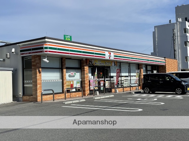 コンビニ　セブンイレブン行橋宮市町店（コンビニ）まで455m