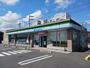 コンビニ　ファミリーマートさん（コンビニ）まで740m