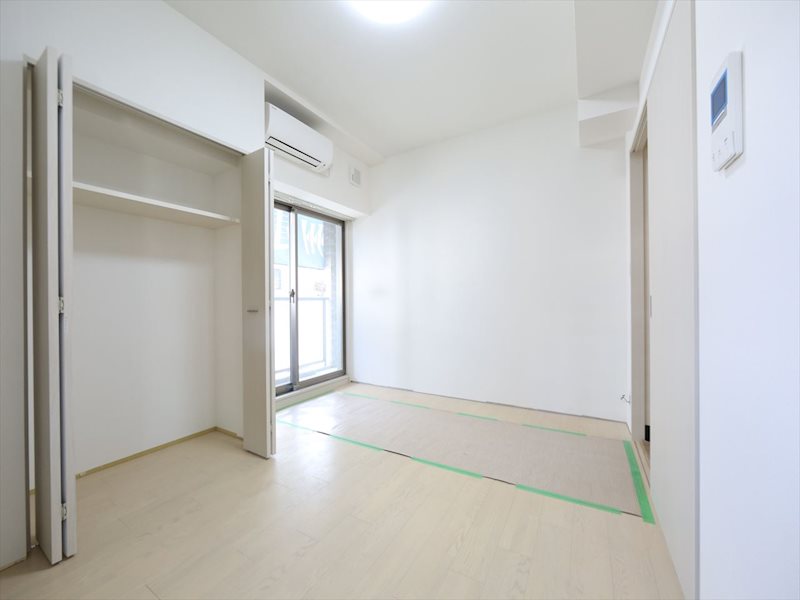 居室・リビング　洋室7.3帖　クローゼット付（収納充実してます）