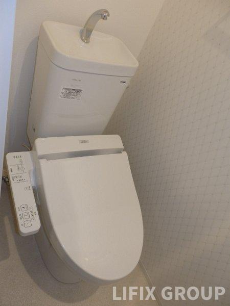 トイレ　トイレ