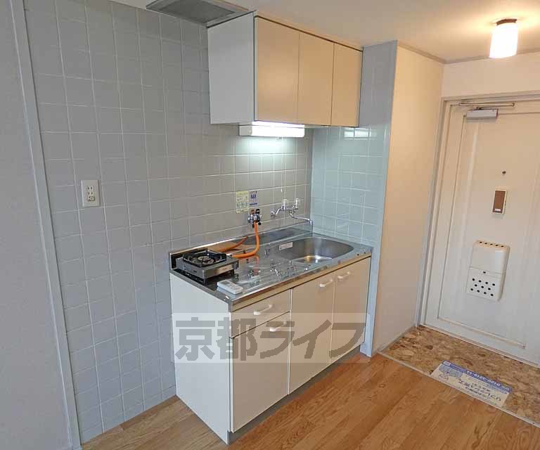 キッチン　キッチンも落ち着いていますね。