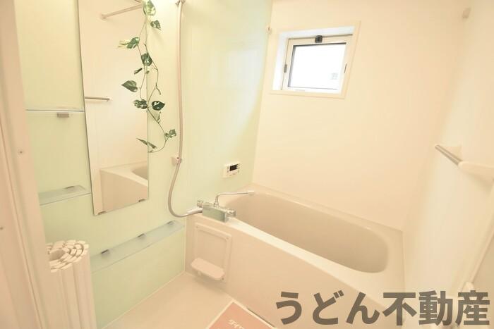 バス・シャワールーム　うどん県のお部屋探しはうどん不動産へ うどんちゃんとLINE