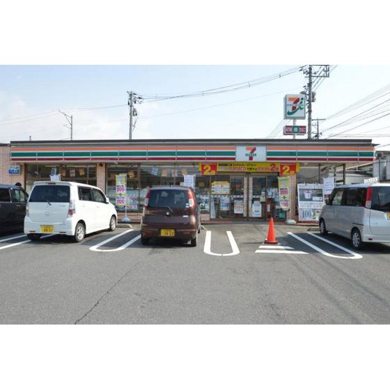コンビニ　セブンイレブン広島三入２丁目店（コンビニ）まで574m
