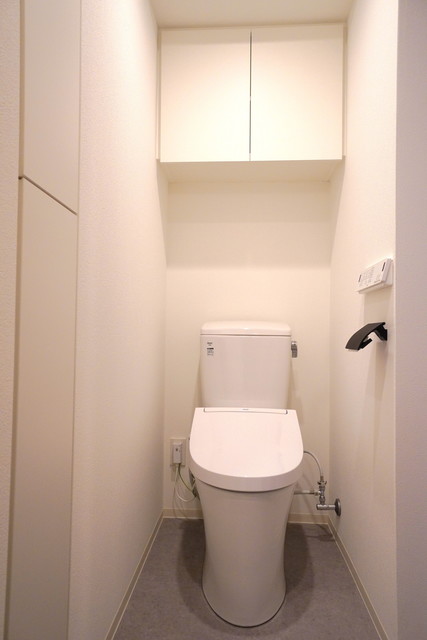 トイレ　※写真は同タイプ住戸です。