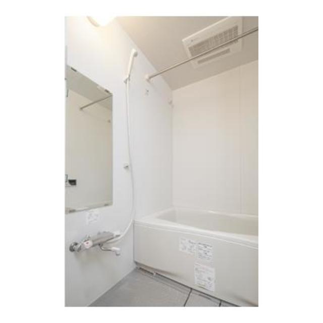 バス・シャワールーム　※写真は同タイプ住戸です。