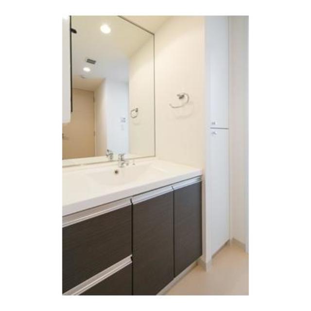 洗面設備　※写真は同タイプ住戸です。