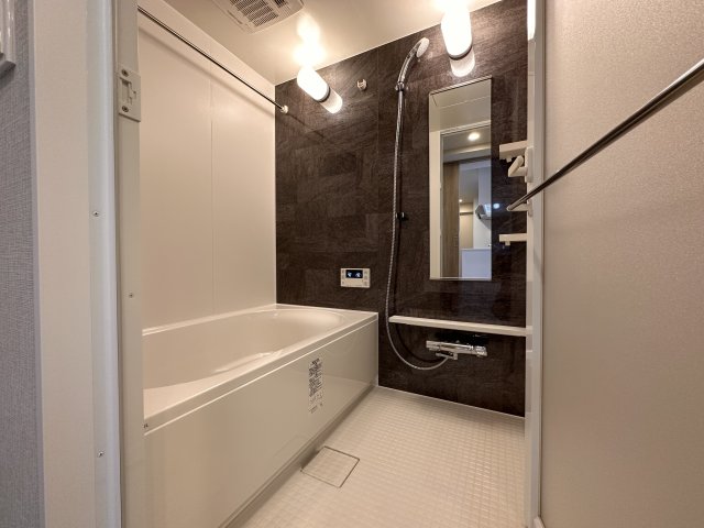 バス・シャワールーム　同一タイプです。