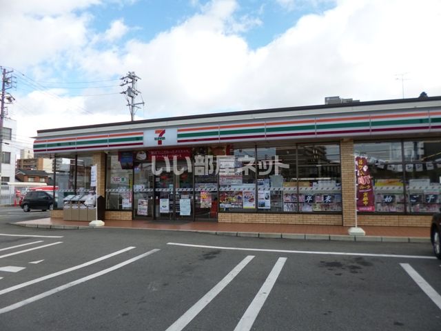 コンビニ　セブンイレブン 岩倉駅西店（コンビニ）まで381m