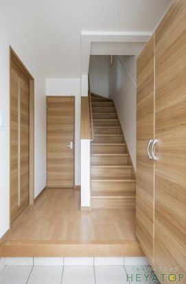 玄関　シューズボックス付き玄関