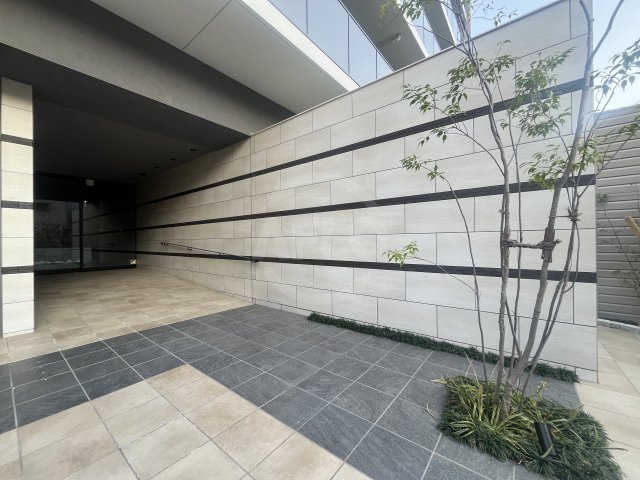 エントランス　エントランス