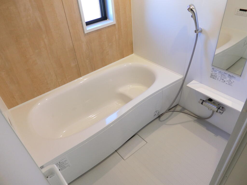 キッチン　室内写真はすべて同施工会社の別部屋を使用しております。