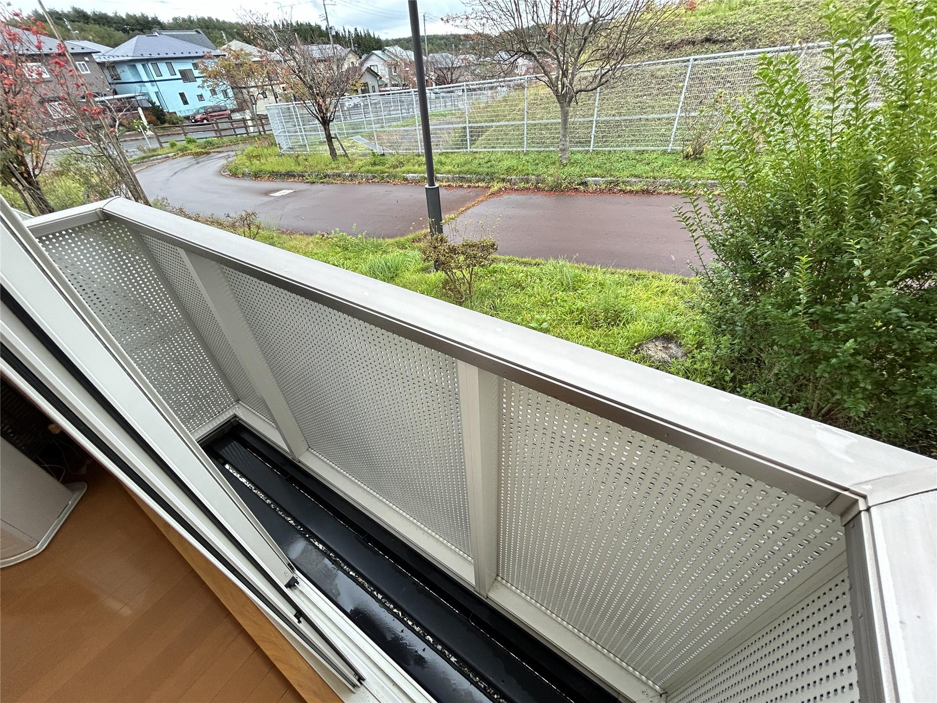 バルコニー　バルコニー