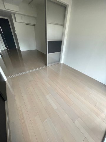 その他部屋・スペース　広くて明るい寝室