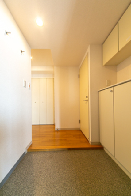 玄関　※写真は同タイプ住戸です