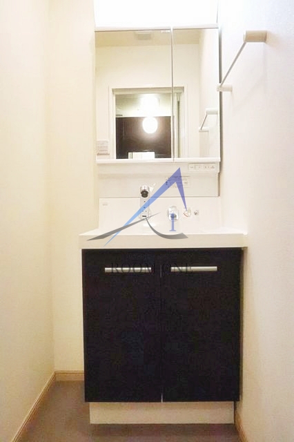 洗面設備　独立洗面台です。