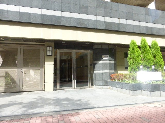 エントランス　エントランス