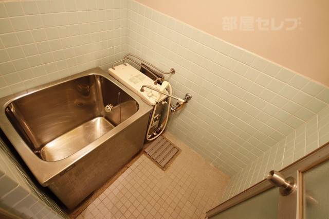 バス・シャワールーム　３Ｄの写真を使用してます。