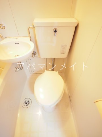 トイレ　トイレ