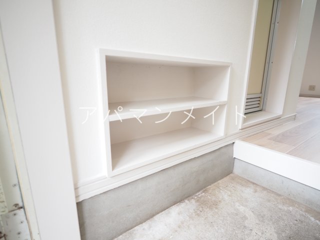 収納　靴入れです