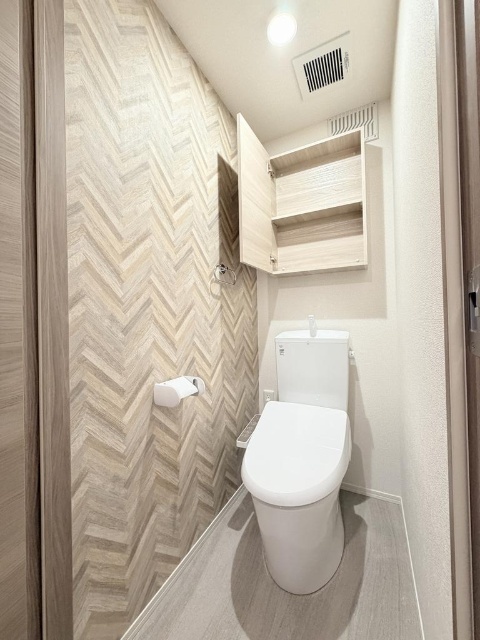 トイレ　温水洗浄便座