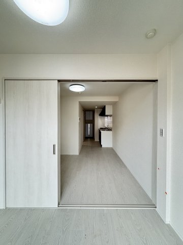 居室・リビング　別部屋の同じタイプのお写真です。