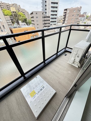 バルコニー　別部屋の同じタイプのお写真です。