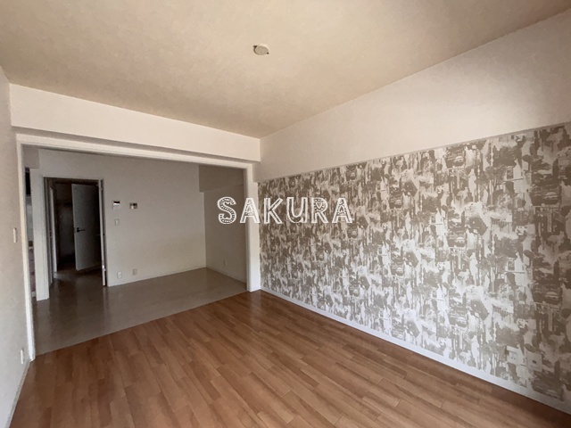 居室・リビング　使いやすい形の為、レイアウトを楽しめます♪