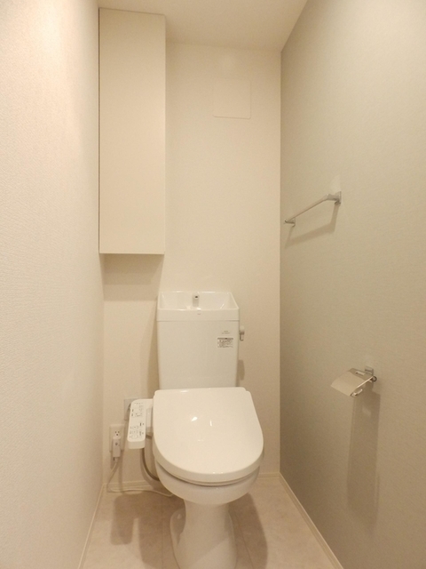 トイレ　温水洗浄暖房便座