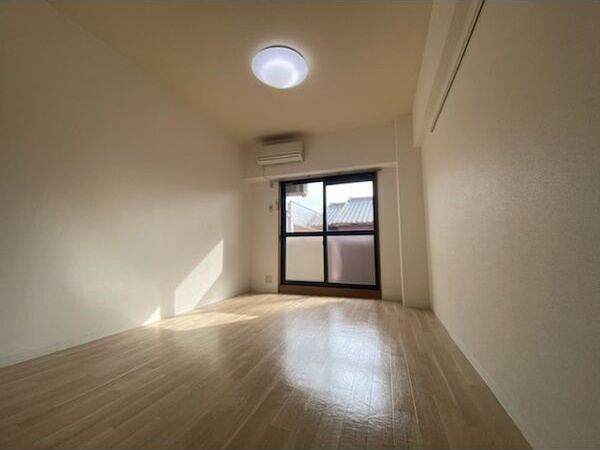 居室・リビング　名古屋で一番初期費用の安い賃貸専門の不動産会社です(^^)