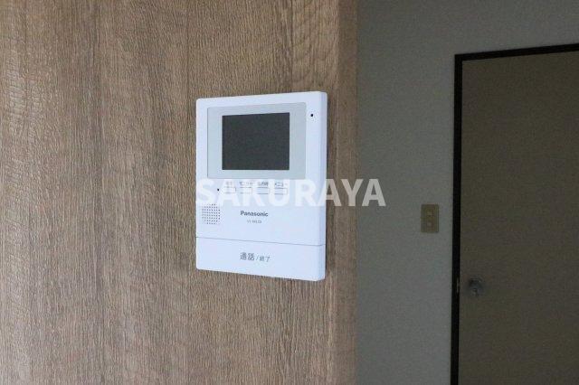セキュリティ　モニター付きインターホン