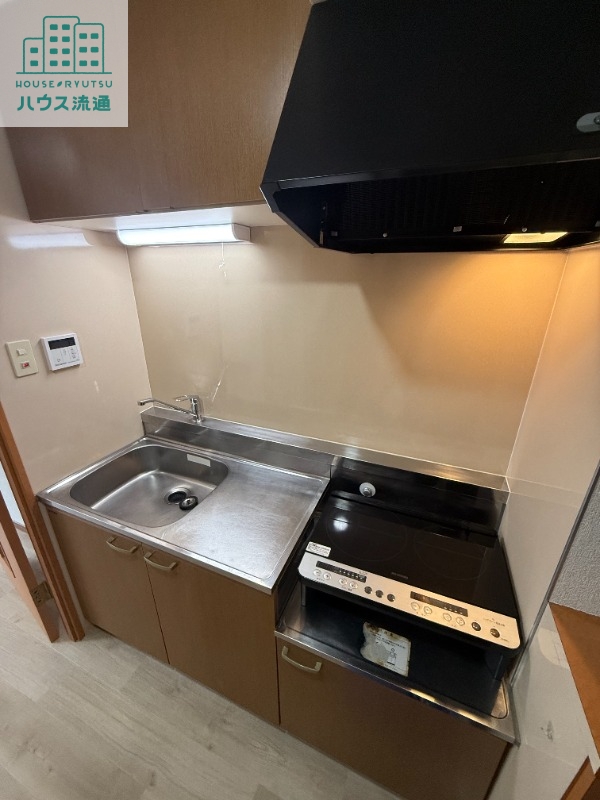 キッチン　※別号室の写真です