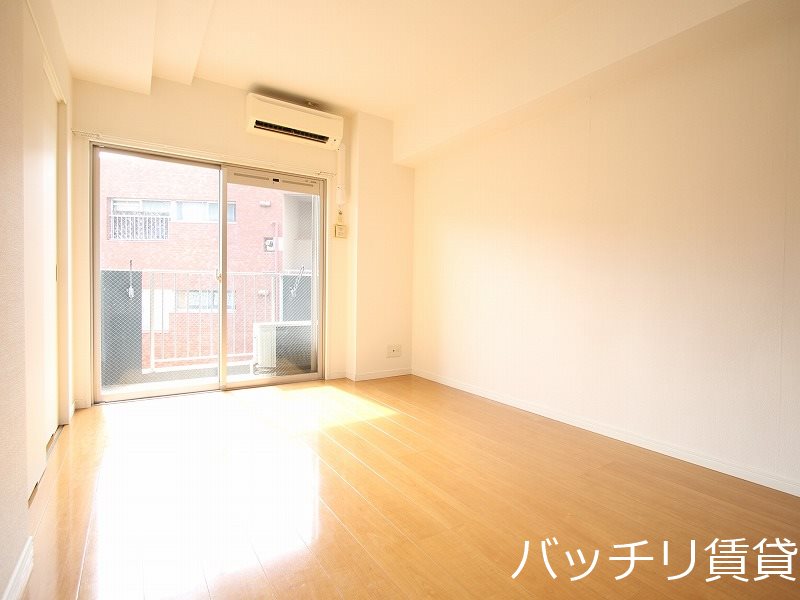 バルコニー　同型タイプの為、現状を優先いたします。